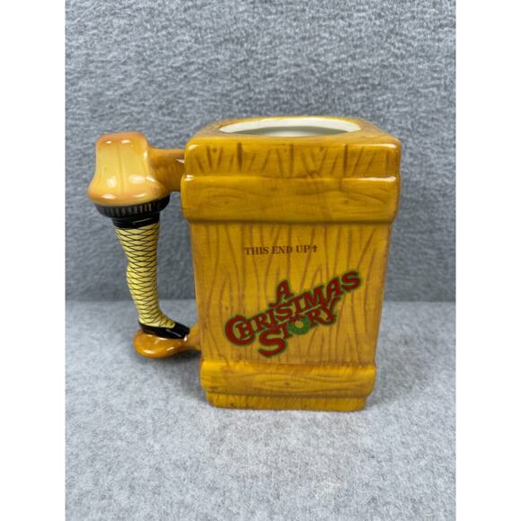 A Christmas Story Fragile Crate Mug with Leg Lamp‎ Handle 5.25" x 5.5" - Picture 1 of 5